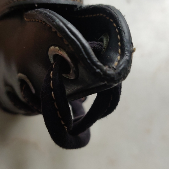 Black Baguette - Picture 8 of 12